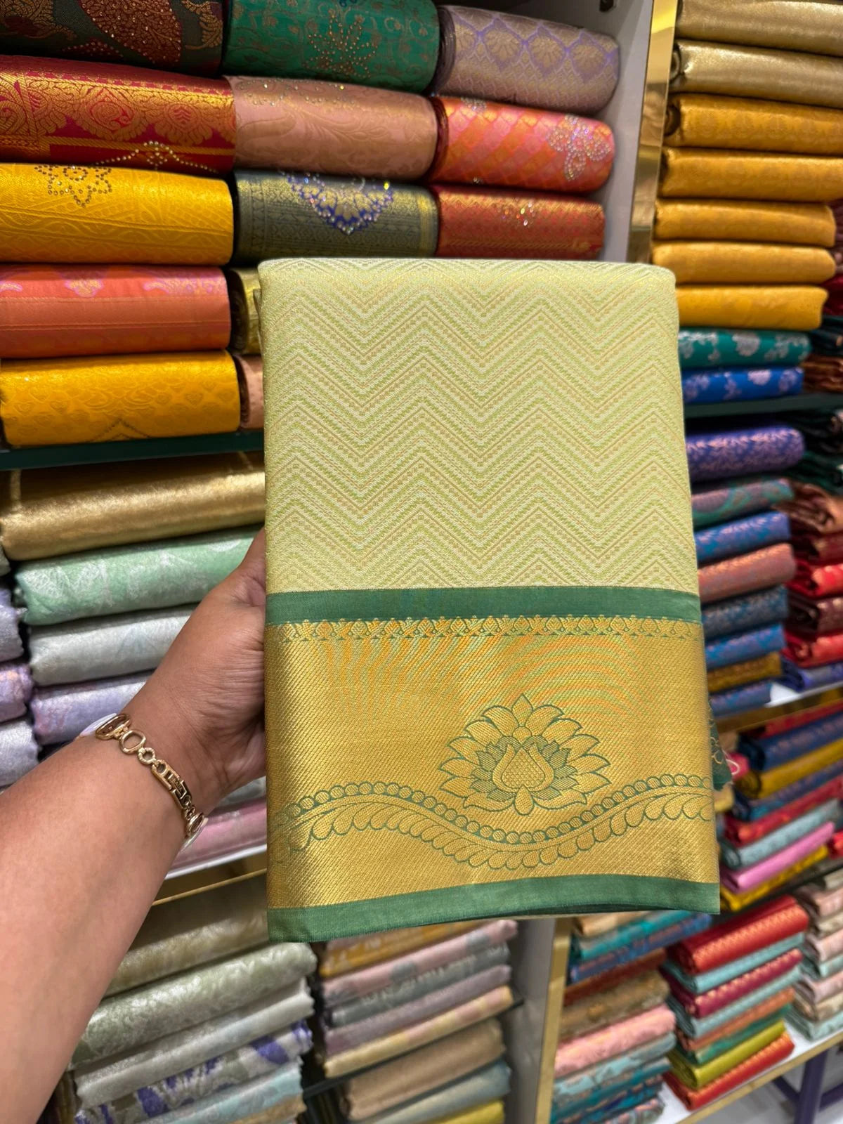 WhatsApp Image 2025-09-17 at 5.06.45 PM