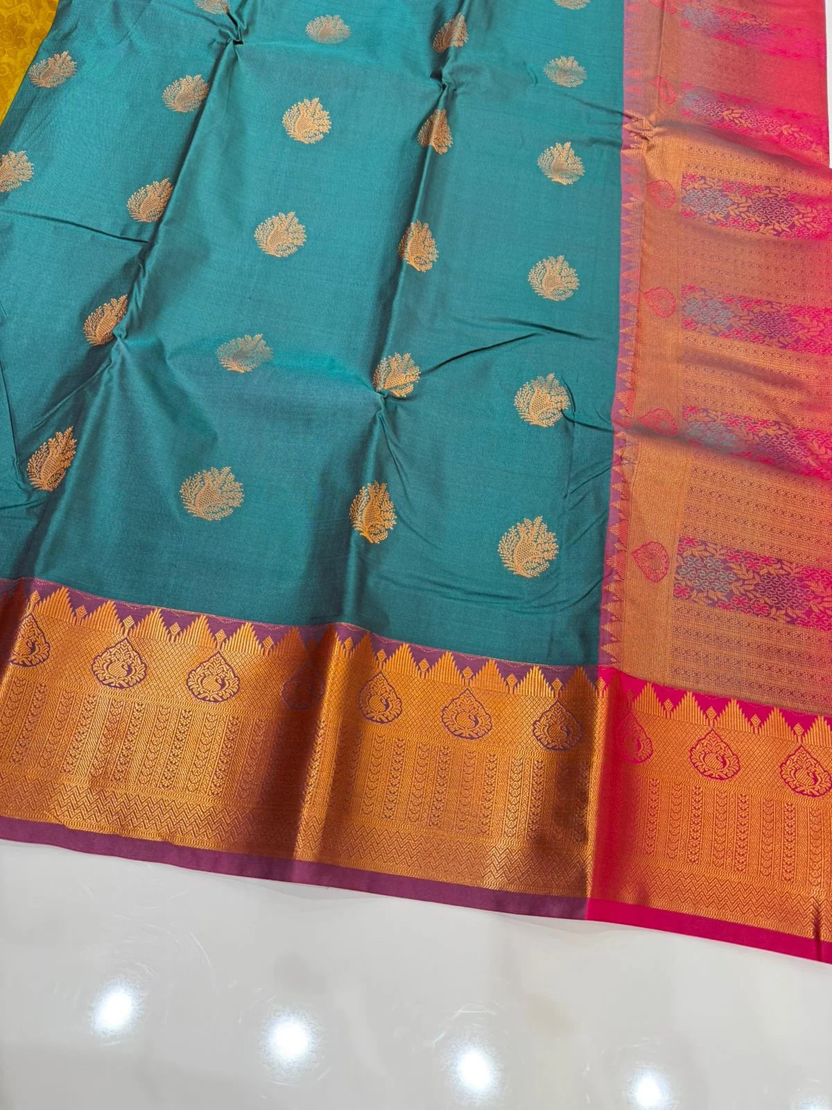 WhatsApp Image 2025-10-06 at 3.40.00 PM (1)