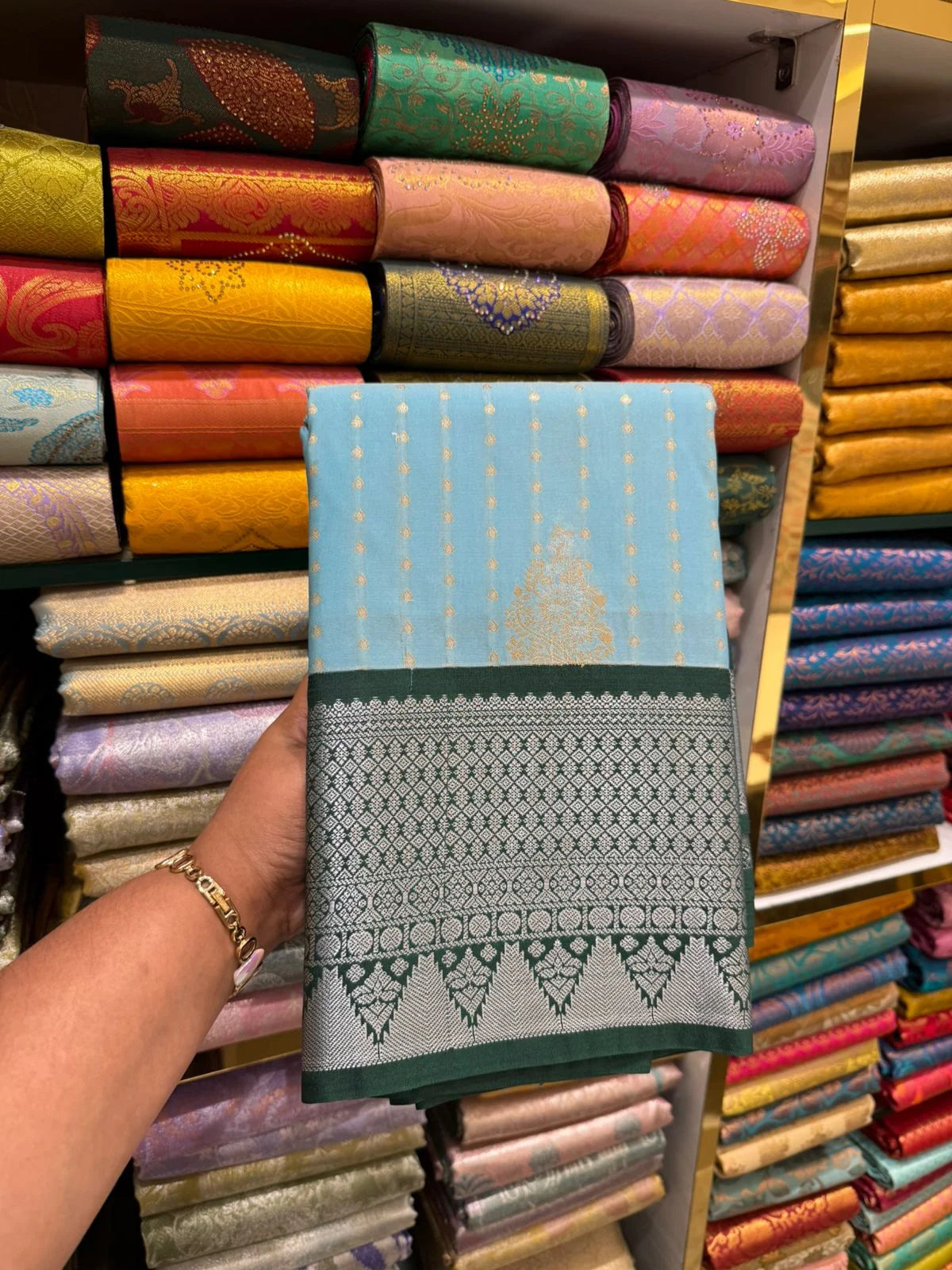 WhatsApp Image 2025-10-06 at 3.50.23 PM