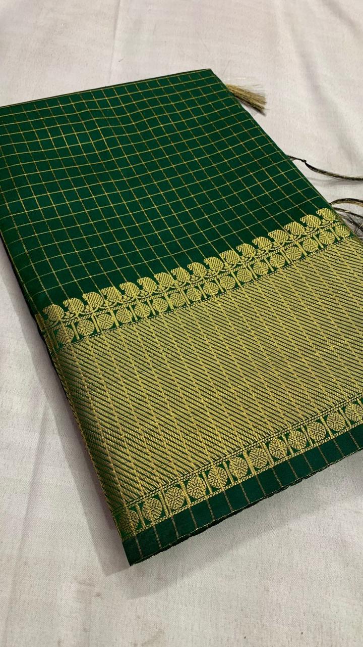 Aarini Zari Elegance Saree