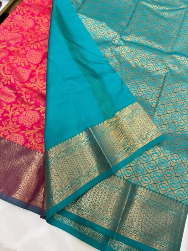 Pink Kanchipuram Silk Saree with Golden Zari Floral Weave - Image 2