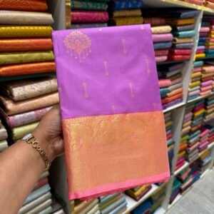 Graceful Lavender-Pink Kanjivaram Silk Saree with Golden Zari Border