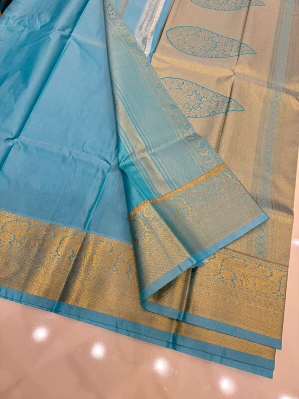 Royal Purple Kanjivaram Silk Saree with Sky Blue Zari Border - Image 2