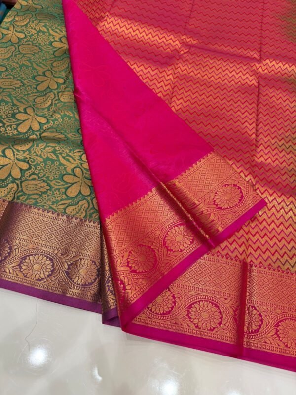 Emerald Green Kanjivaram Silk Saree with Purple Zari Border - Image 2