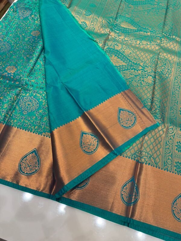 Teal Green Kanjivaram Silk Saree with Golden Zari Border - Image 2