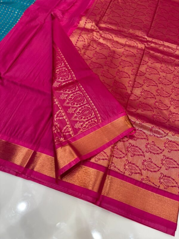 Teal Green Kanjivaram Silk Saree with Pink Zari Border - Image 2