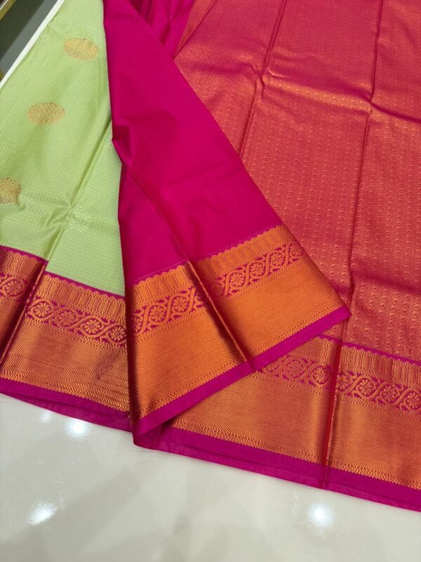 Light Green Silk Saree with Pink Zari Border - Image 2